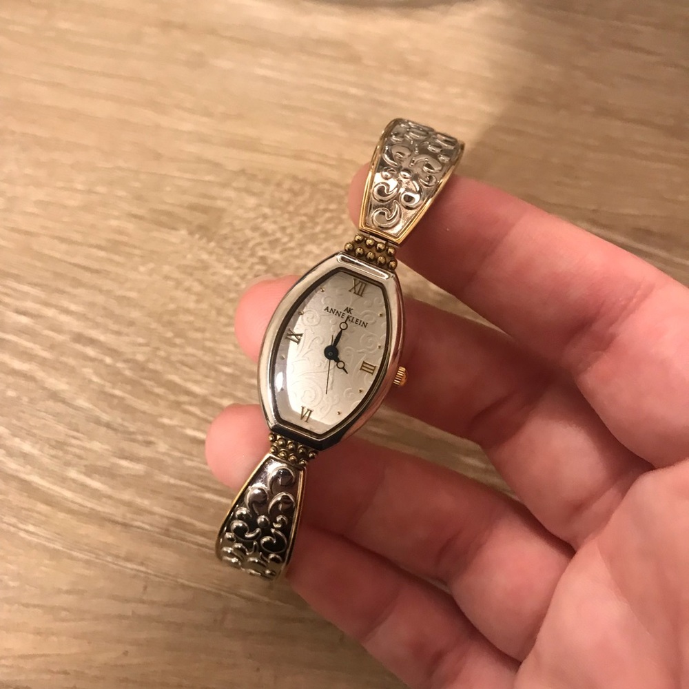 VINTAGE ANNE KLEIN WATCH